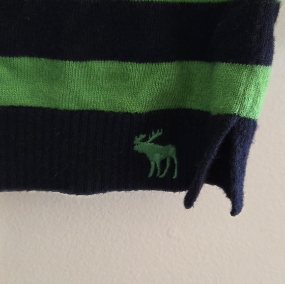 Abercrombie & Fitch Kids | Green Black Striped Sweater Bow Pocket Size Large - Picture 3 of 6